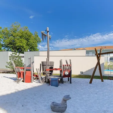 Instant Evasion - Piscine Partagee